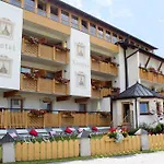 Xander Hotel