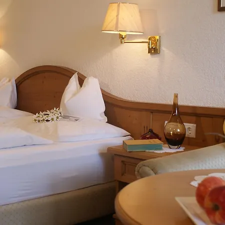 Xander Hotel 4*