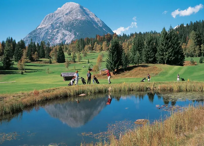 Xander 4* Лойташ